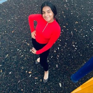 Meet your Posher, Dania